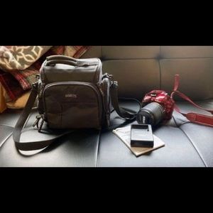 D3200 Nikon Camera, 18mm-140mm camera lens and camera bag for sale!